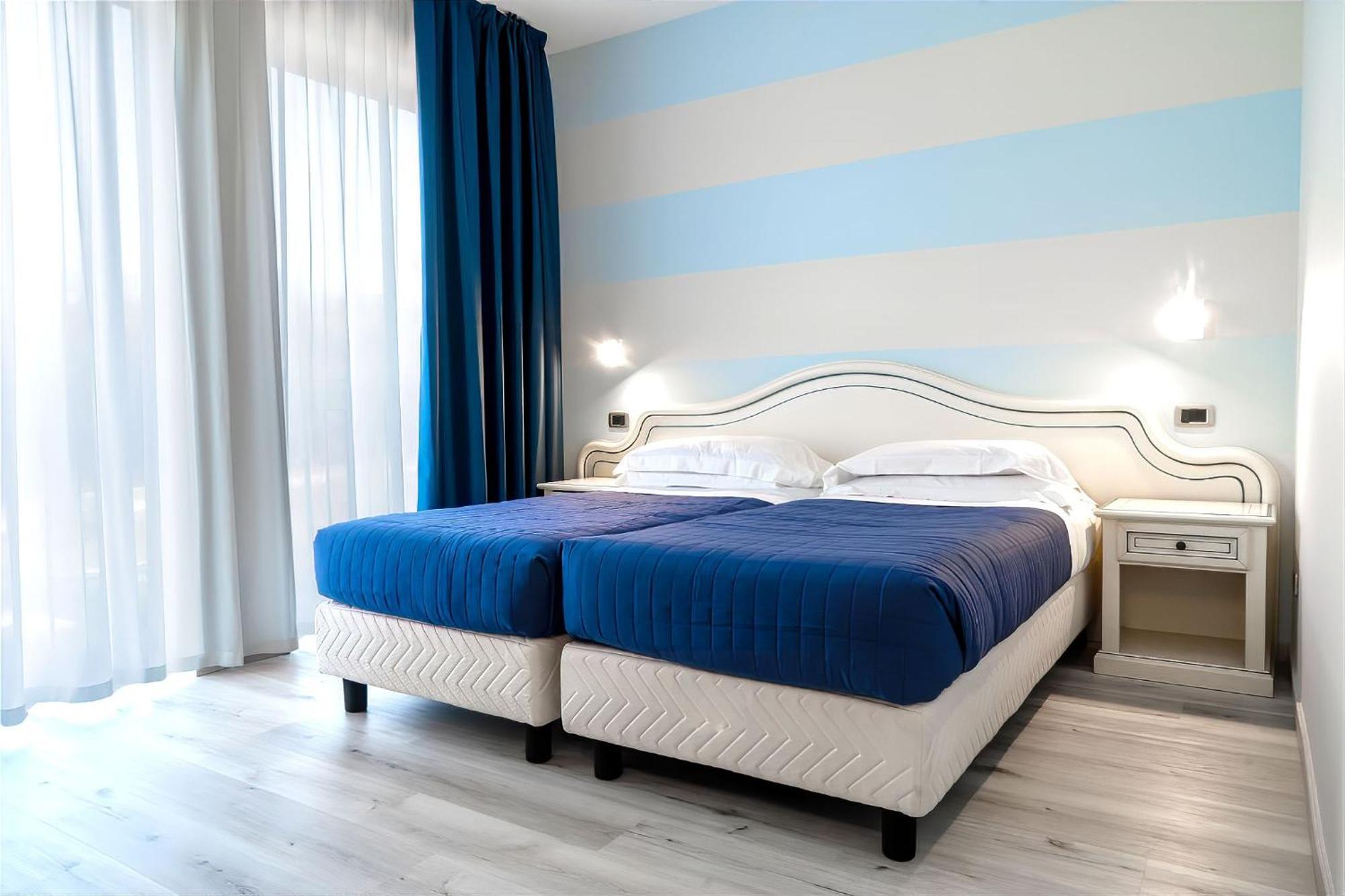 Ahg Riva Del Sole Hotel - Adults Only Moniga del Garda ภายนอก รูปภาพ